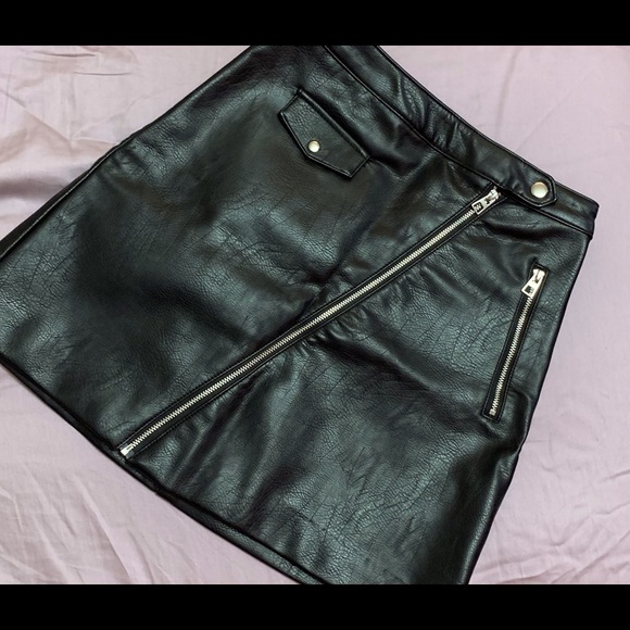 H&M Leather Mini Skirt - Picture 1 of 4